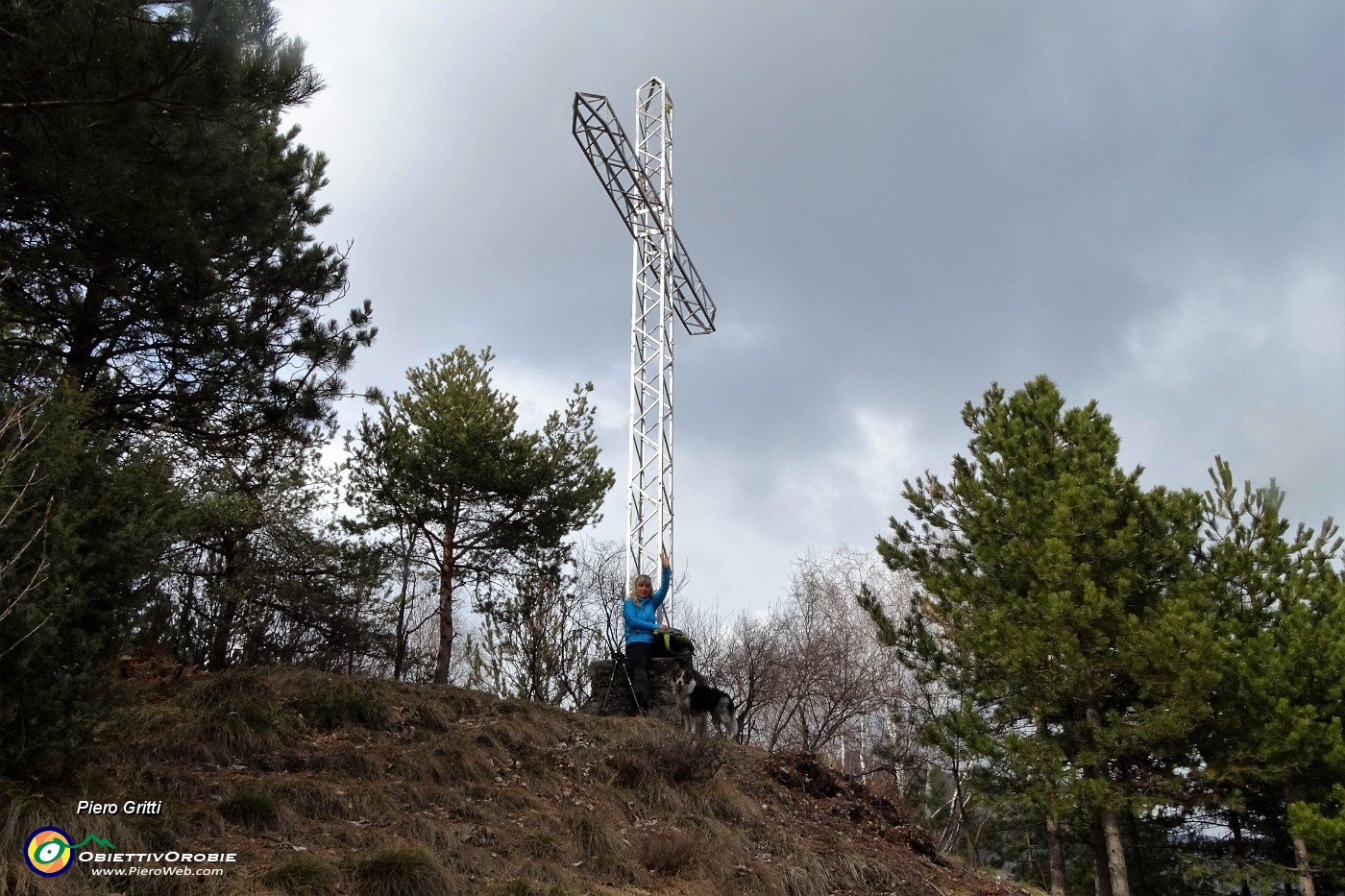 33 Alla Croce di Bracca (937 m).JPG